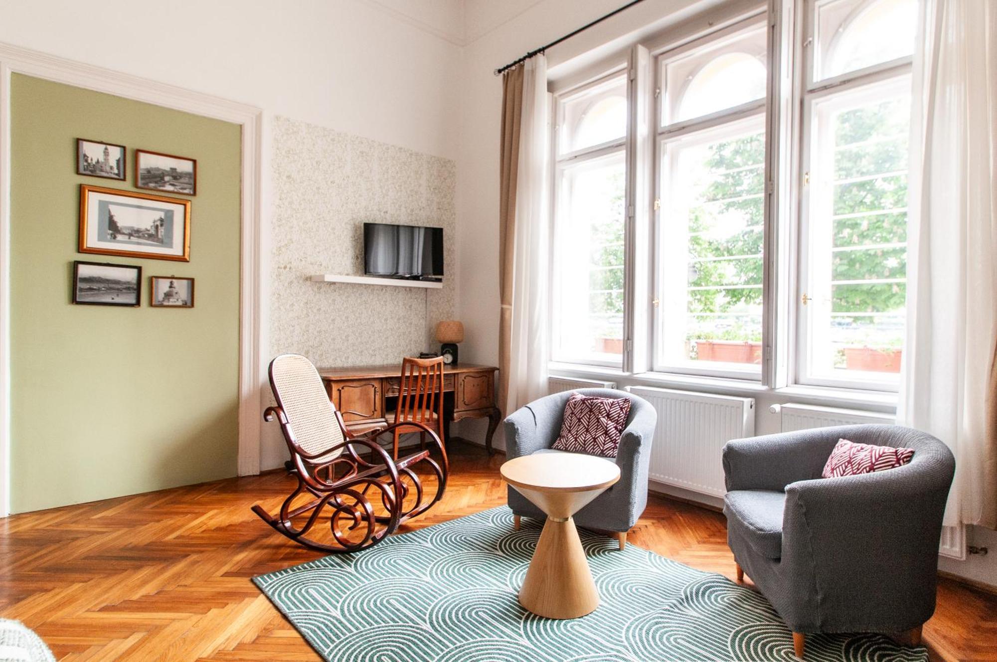 Budaflats Apartments, Budapest